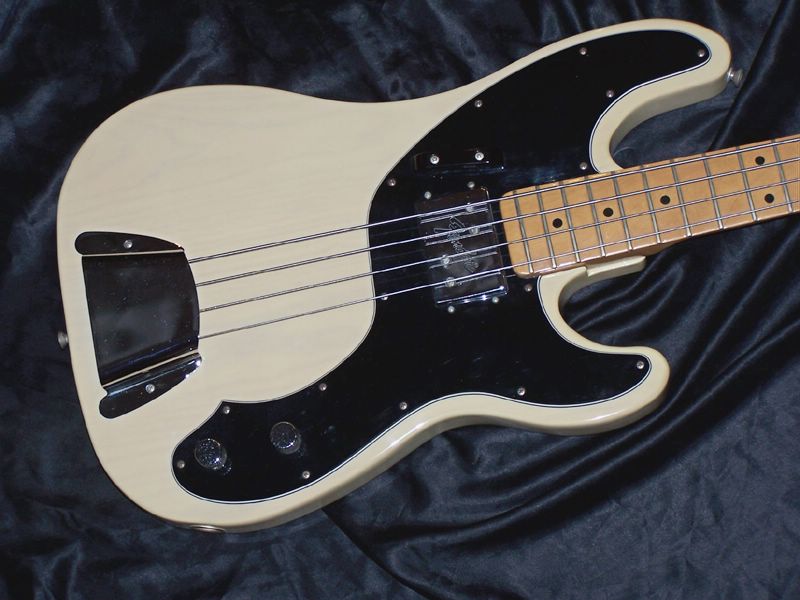 1977 Telecaster Bass 006.jpg